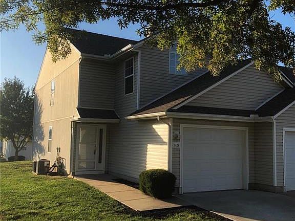 2nd image of 1426 SE Lexington Ave