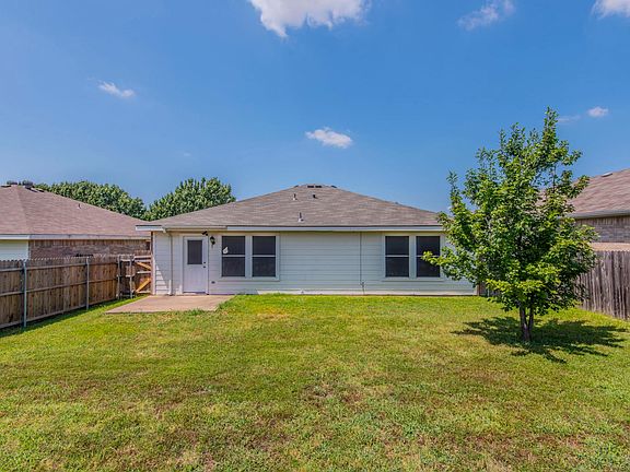 4th image of 9208 Whistlewood Dr