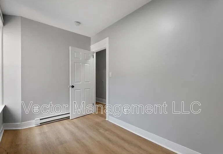 1476 Chapel St #301 — Photo 3
