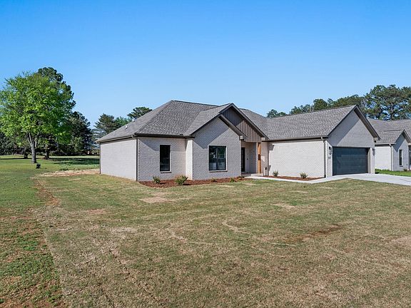 3rd image of 1567 County Road 16