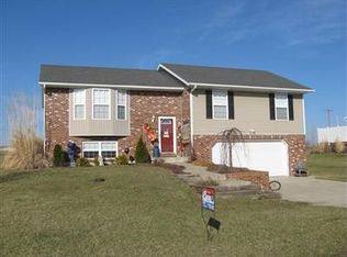 9411 Tasha Ln, New Bloomfield, MO 65063