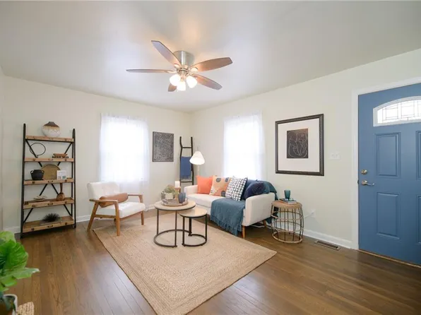 19 Huffman Dr, Hampton, VA 23669