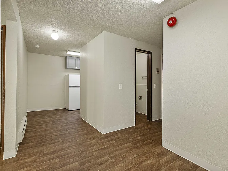 Badger & Blue Lake Apartments — Photo 5