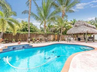 8102 SW 163rd Pl, Miami, FL 33193