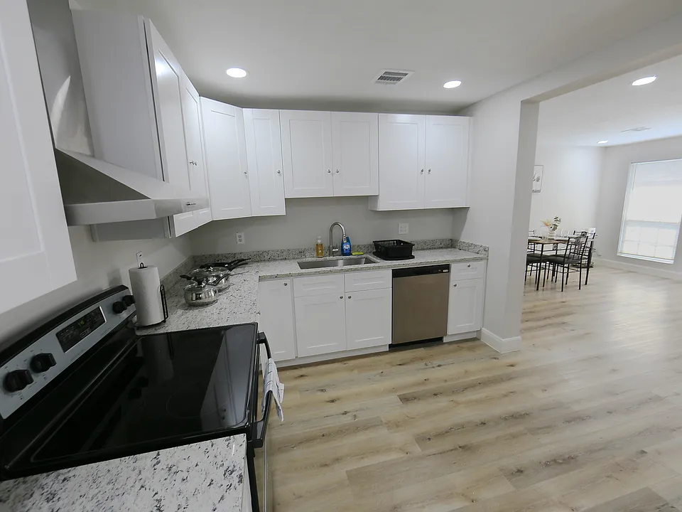 3127 Dacca Dr