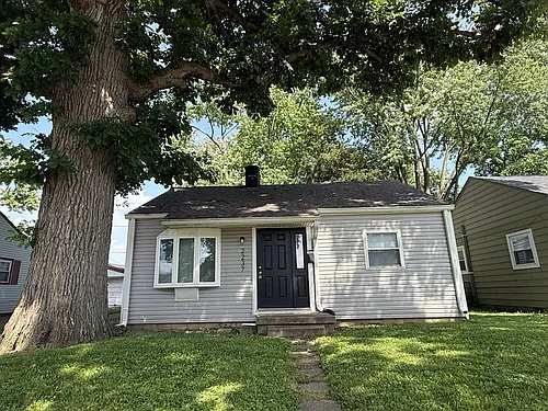 2237 Saint Paul St Photo 1