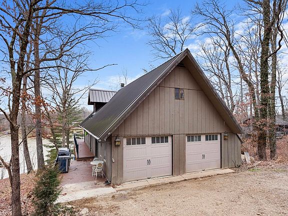 3rd image of 9255 S Lake Shore Ln