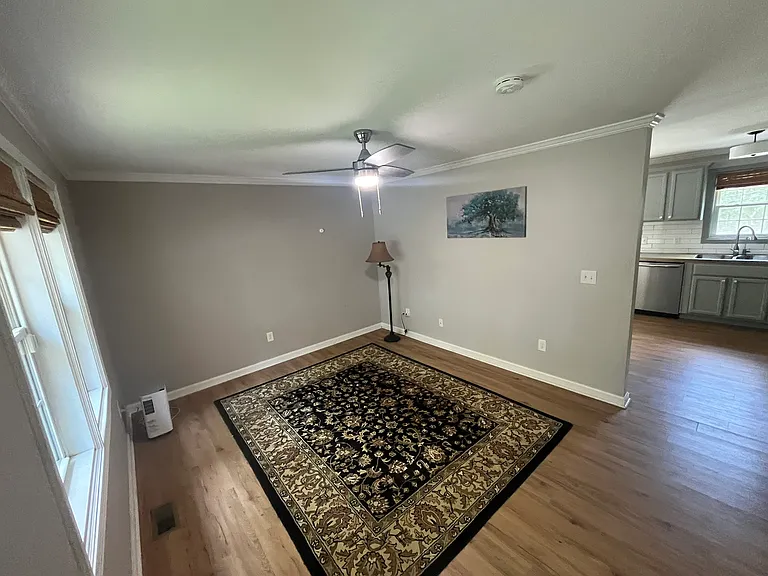9720 Robinwood Ln — Photo 15