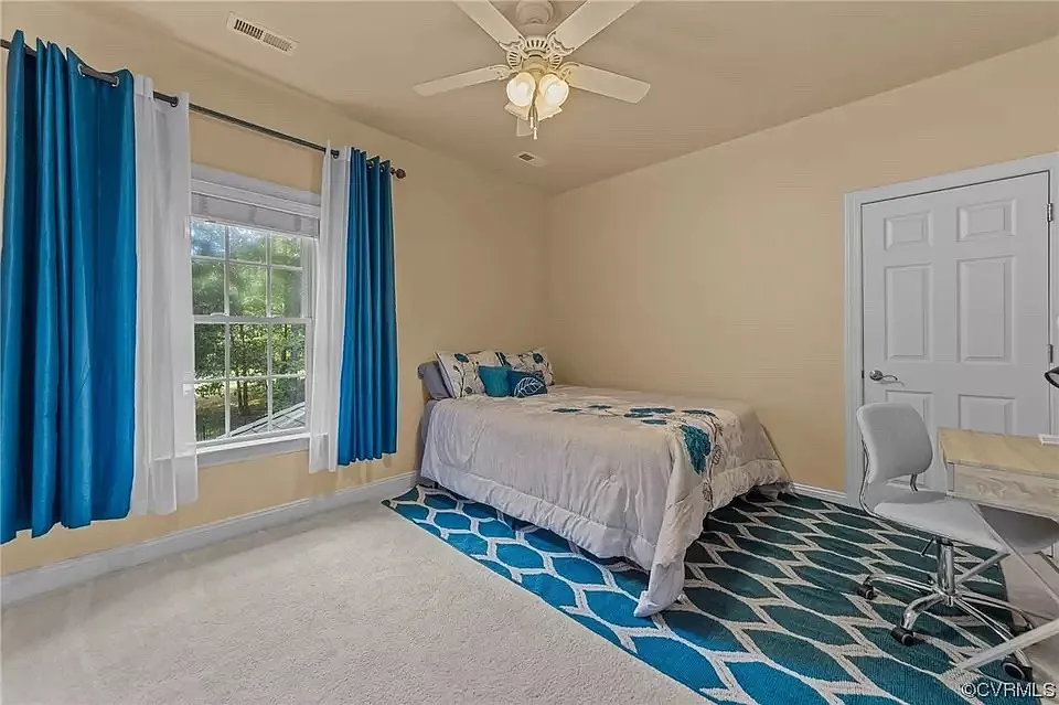 13631 Blue Heron Cir — Photo 3