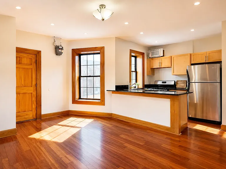 140A Lexington Ave #1F — Photo 1
