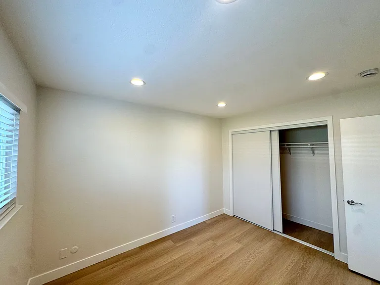 19282 Salmon Ln — Photo 13
