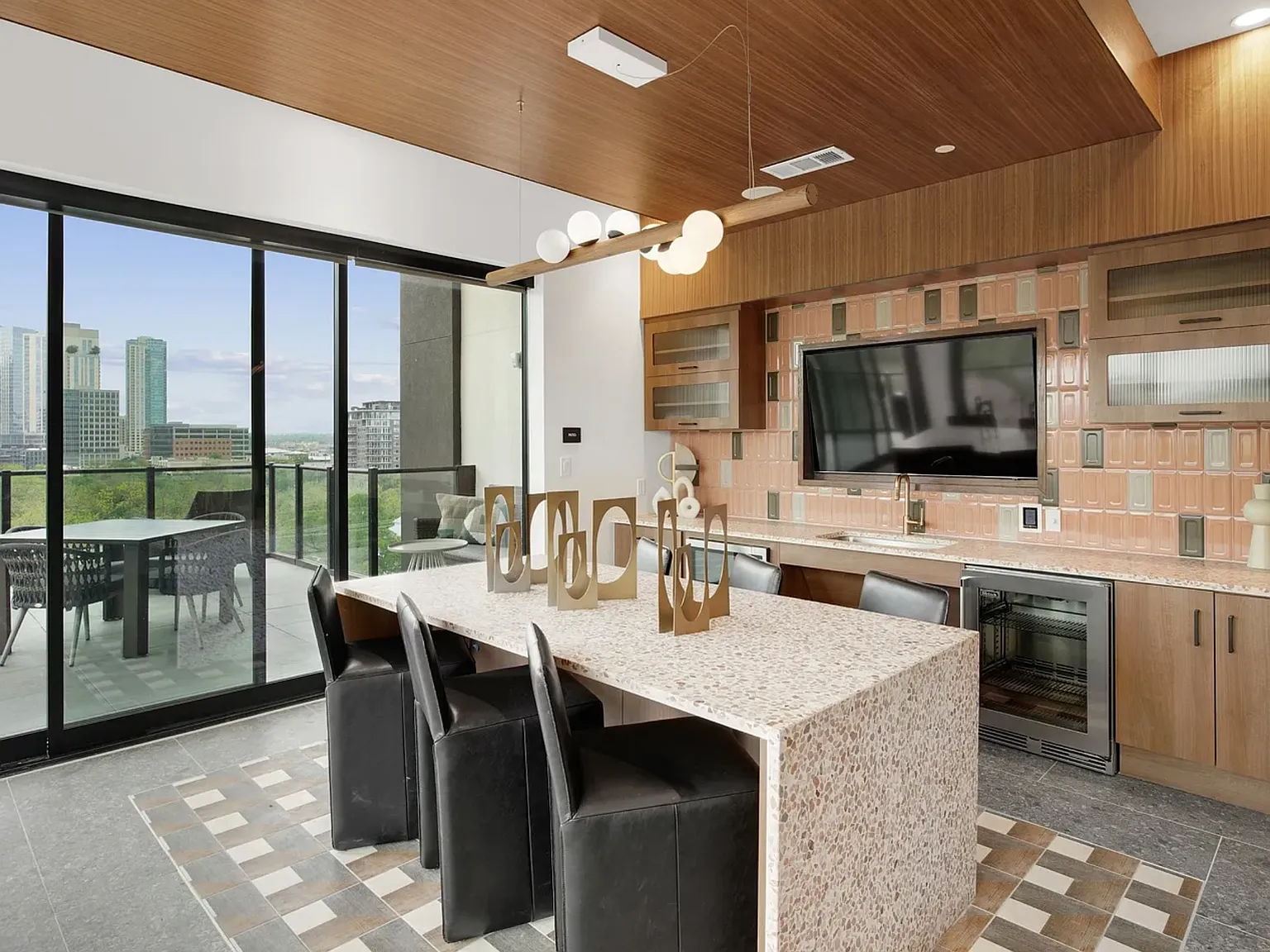 1 bed, 363 sqft, $1,490 — Photo 2