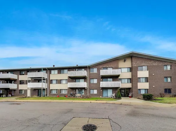 3000 Bayside Dr Unit 107, Palatine, IL 60074