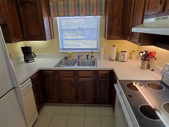 5th image of 45 Vista Gardens Trl APT 201