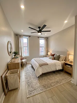 Bedroom, photo 2