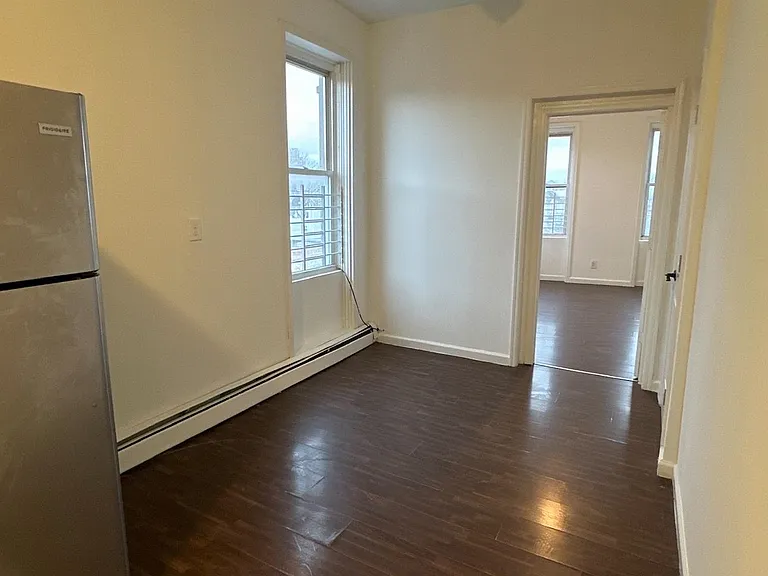 89 Belmont Ave #2L — Photo 8