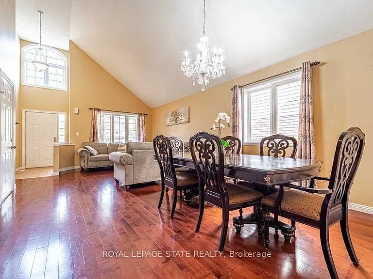 35 McKibbon Ave — Photo 4