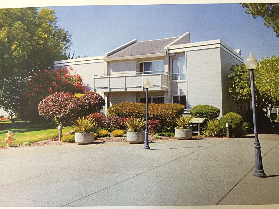 1st image of 266 Larkspur Plaza Dr #266