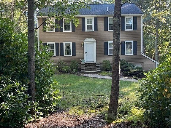 2nd image of 5 Bristol Dr