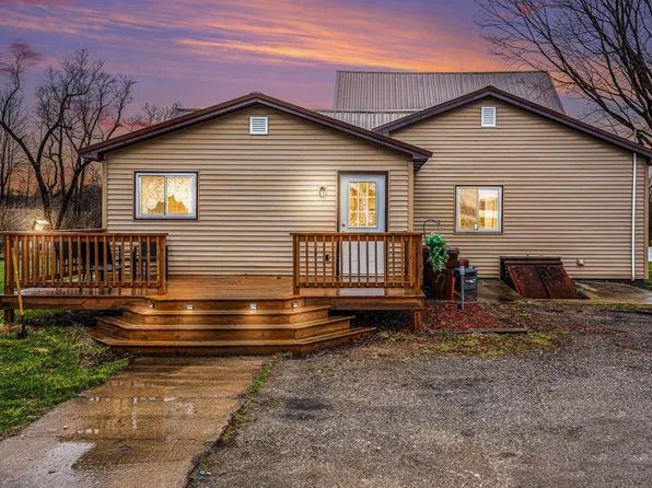16095 Apple Ave, Casnovia, MI 49318