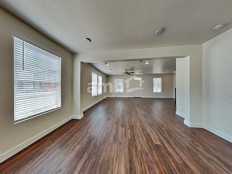 6064 W Copperhawk Dr — Photo 6