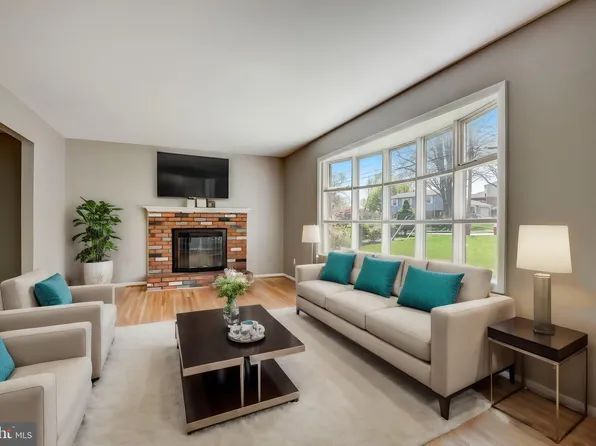 4439 Rockcrest Dr, Fairfax, VA 22032