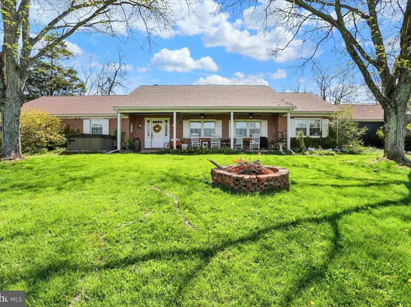 12 Amity Park Rd, Birdsboro, PA 19508