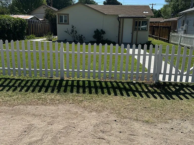 637 Schley St — Photo 2