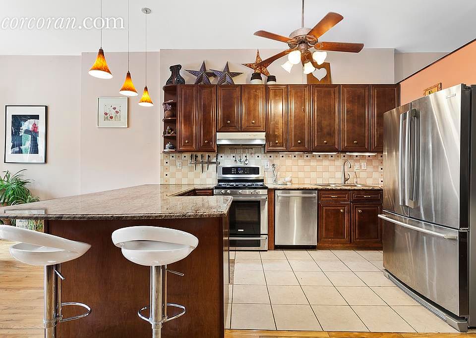 1st image of 866 Park Pl #1
