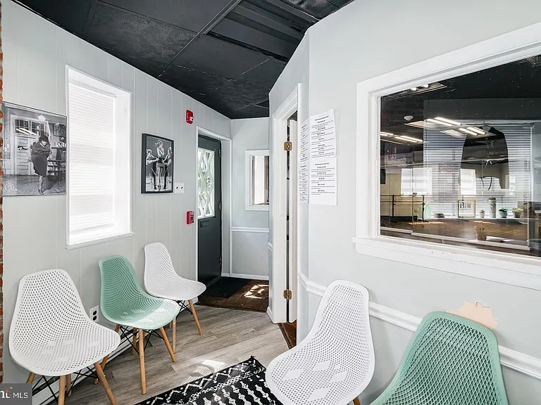 1309 W Moyamensing Ave — Photo 6
