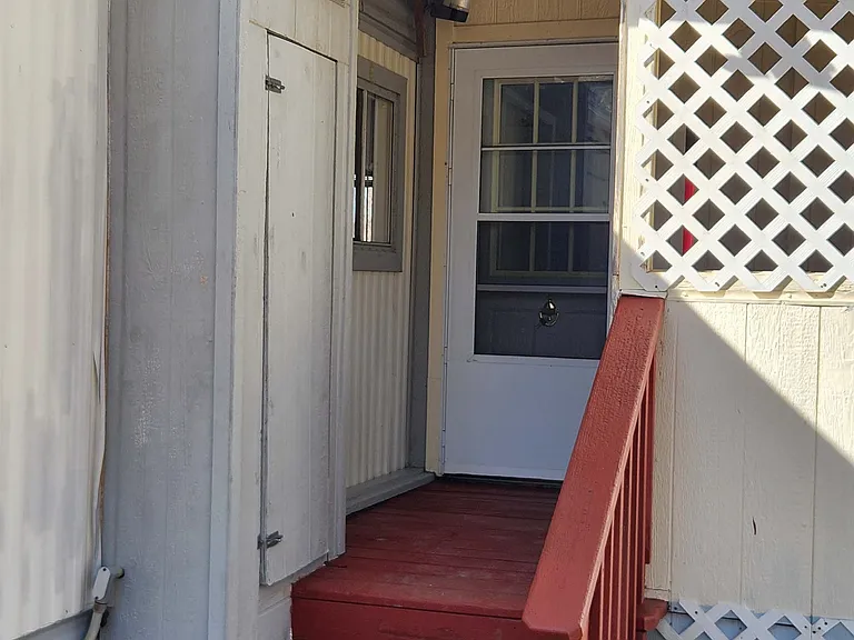 147 Shetler Dr — Photo 6