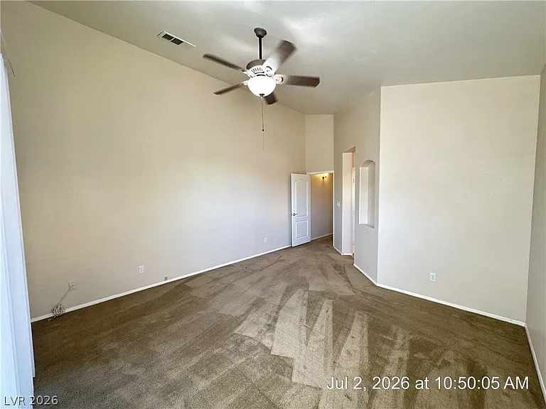 122 McLaren St — Photo 27