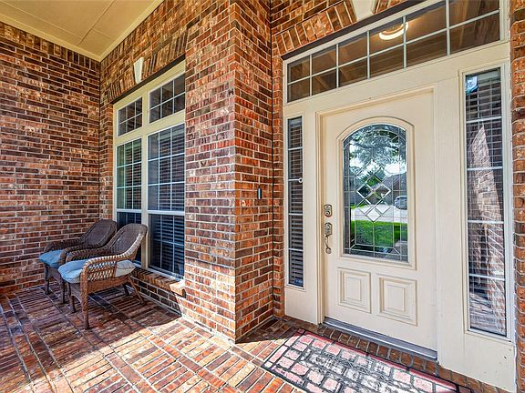 4th image of 22715 Wilbur Ln