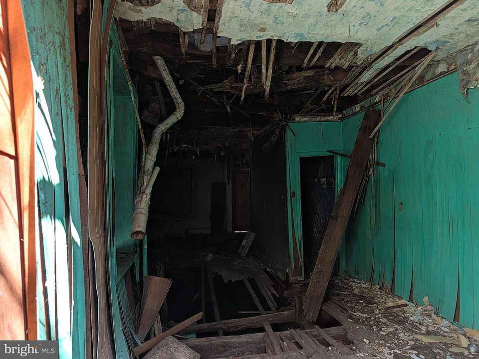 2nd image of 1440 N Felton St