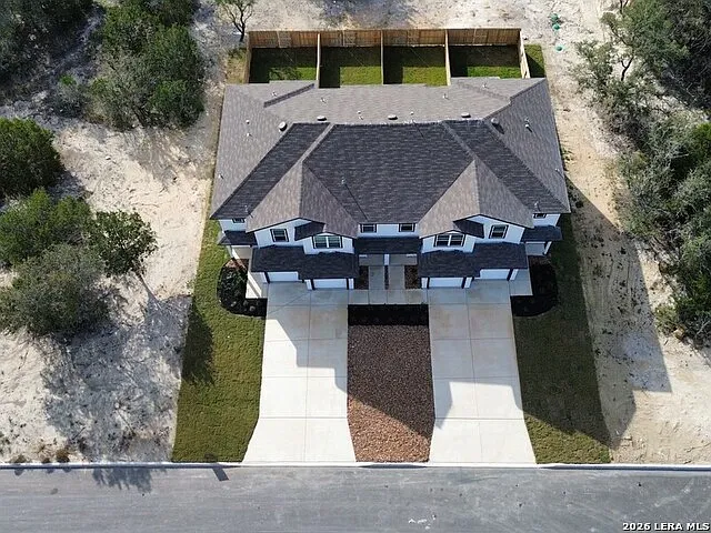 3 bed, 2.5 bath, 1242 sqft, $1,295 — Photo 3