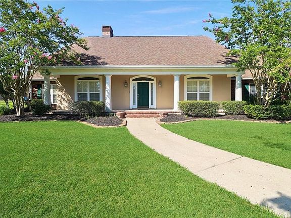 3rd image of 994 Mission Ln