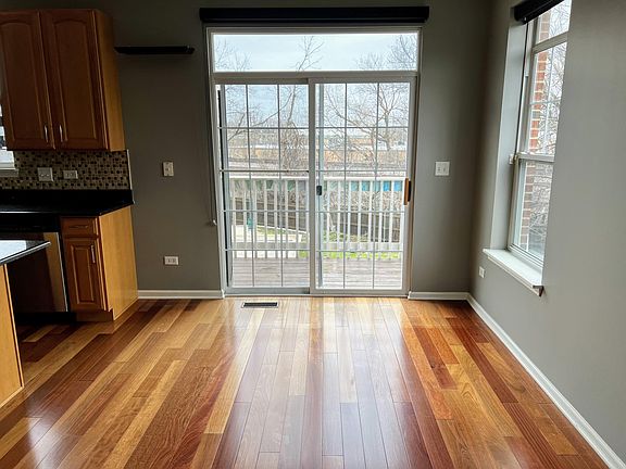 3rd image of 316 W Wood St #316