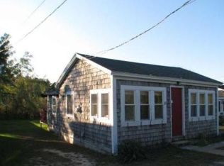 18 Camp St, Wareham, MA 02571