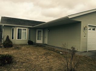 620 Meadows Dr, Hammond, WI 54015