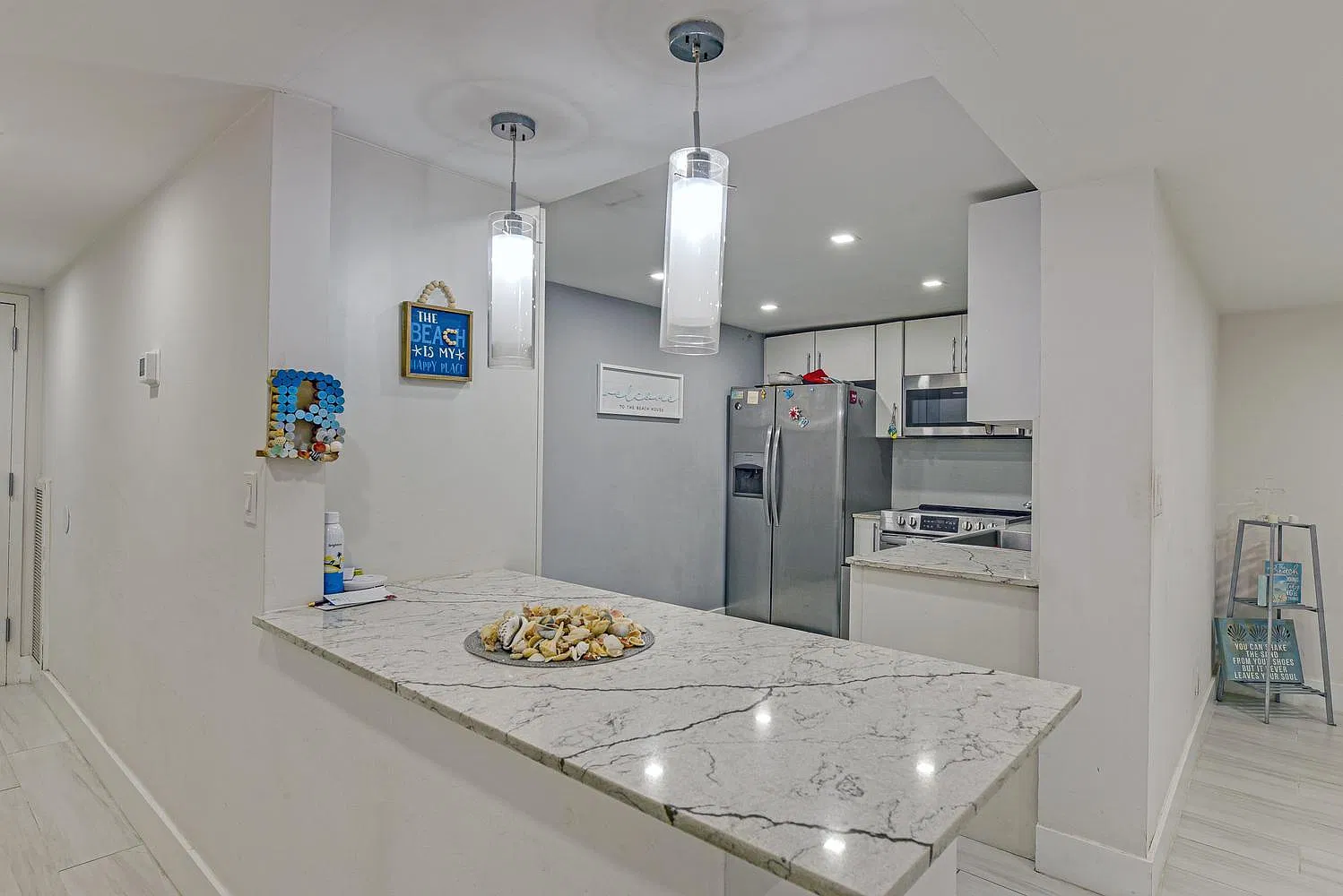 2 bed, 2.0 bath, 1409 sqft, $3,600 — Photo 4