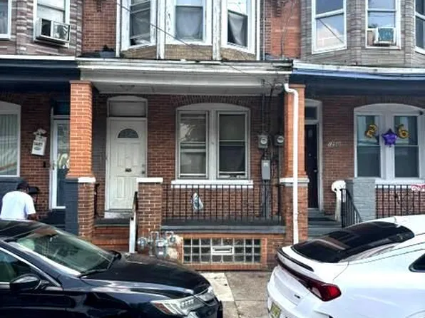 1252 Chase St, Camden, NJ 08104