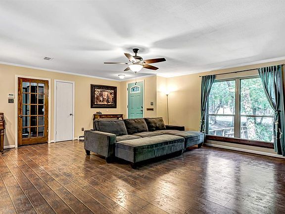 2nd image of 3107 Sunnybrook Dr