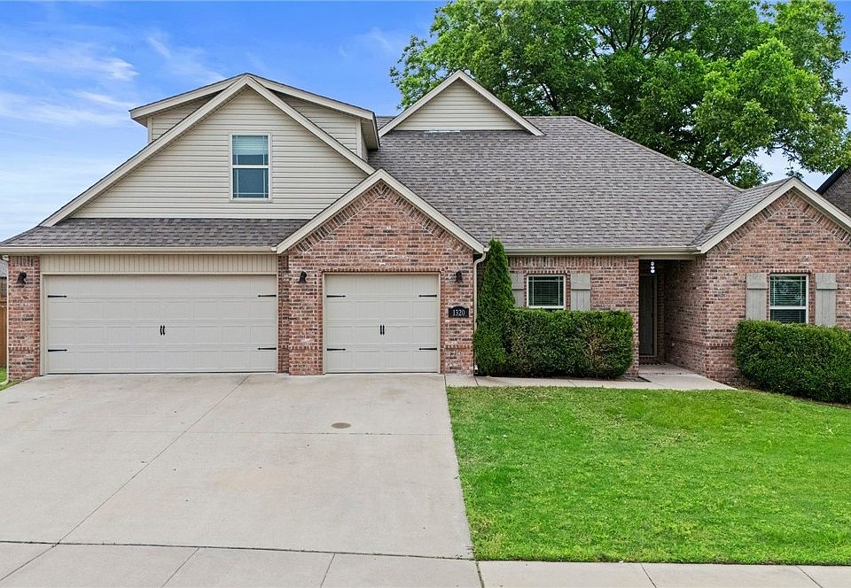 1st image of 1320 Lariat Dr
