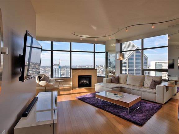 4th image of 700 W E St Unit 3703