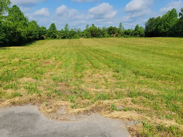 1649 Woodbury Hwy, Manchester, TN 37355