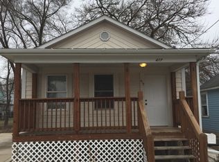 417 High St, Aurora, IL 60505