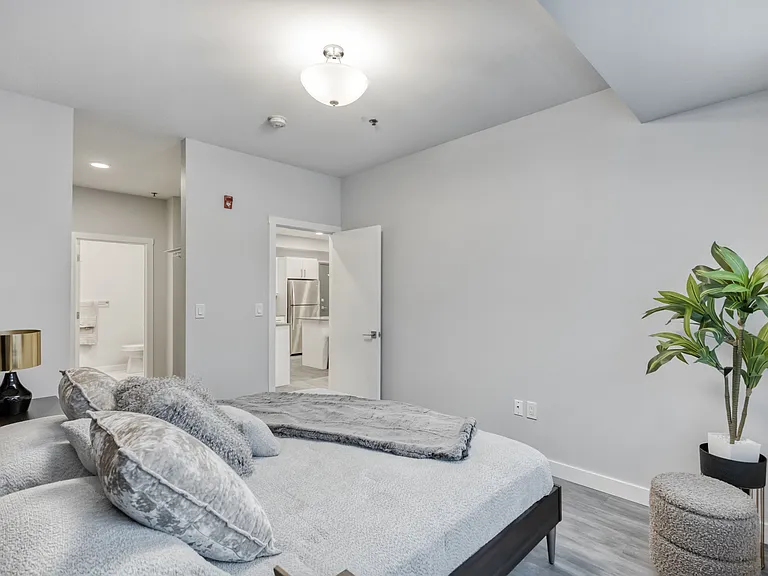 1590 Warde Ave — Photo 14