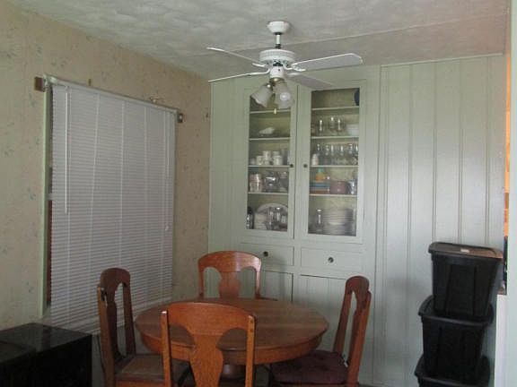 2nd image of 1605 Sheffield Ave