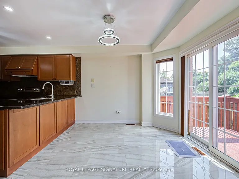 44 Selby Dr — Photo 15