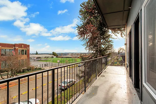 2108 S J St Photo 1